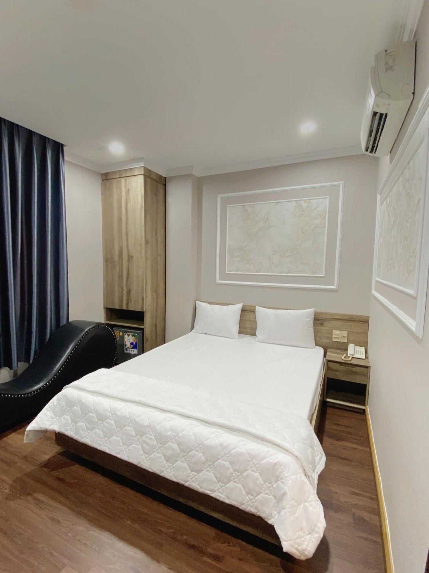 Thanh Binh Premium Hotel Cidade de Ho Chi Minh Exterior foto