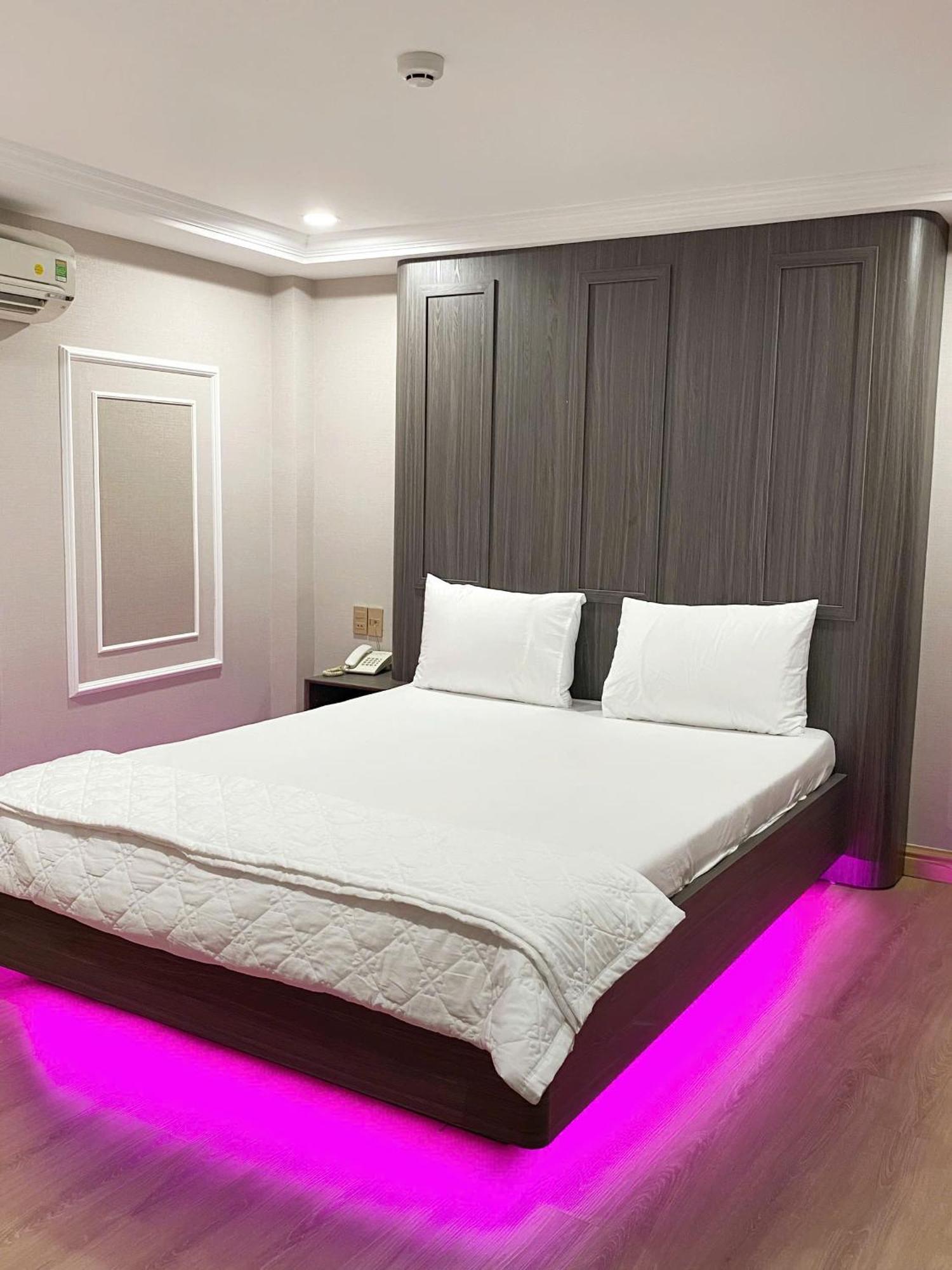 Thanh Binh Premium Hotel Cidade de Ho Chi Minh Exterior foto